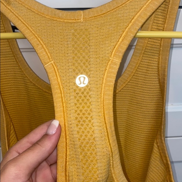 Lulu lemon tank top - Picture 3 of 4